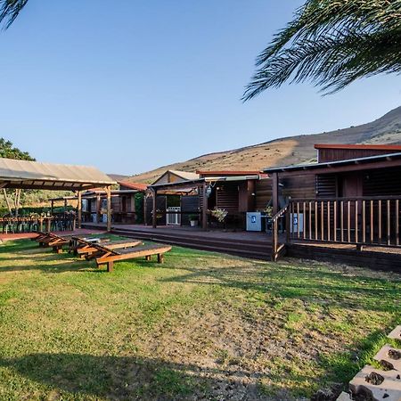 Avigail Guest House Yavneʼel Buitenkant foto