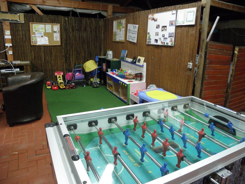 Avigail Guest House Yavneʼel Buitenkant foto