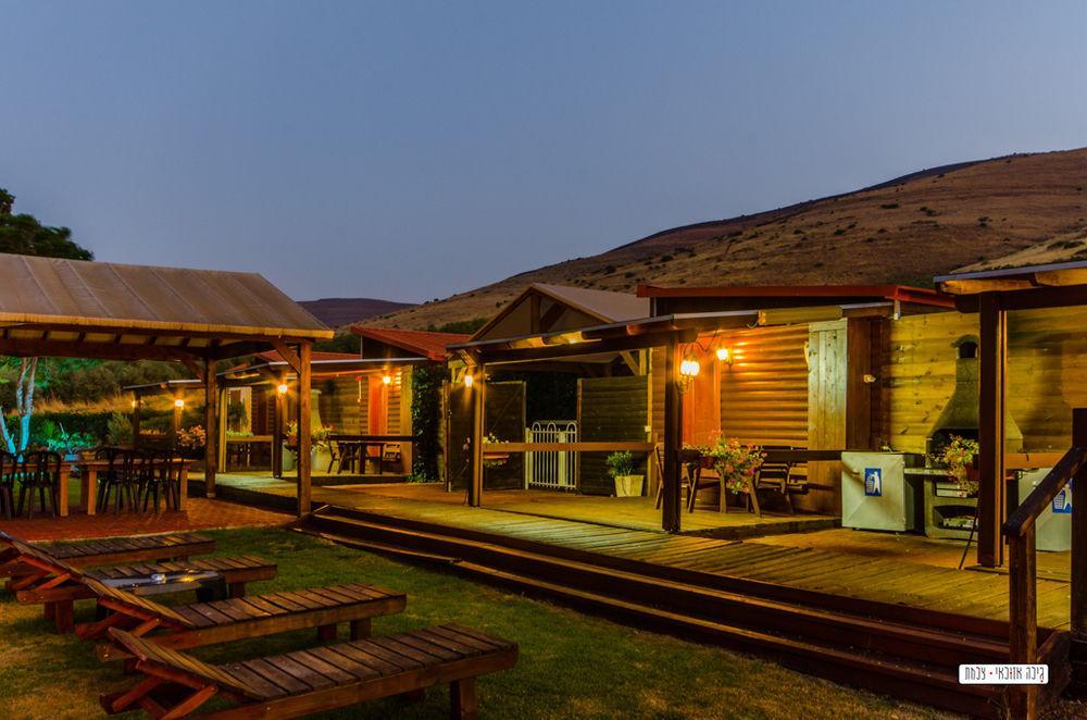 Avigail Guest House Yavneʼel Buitenkant foto